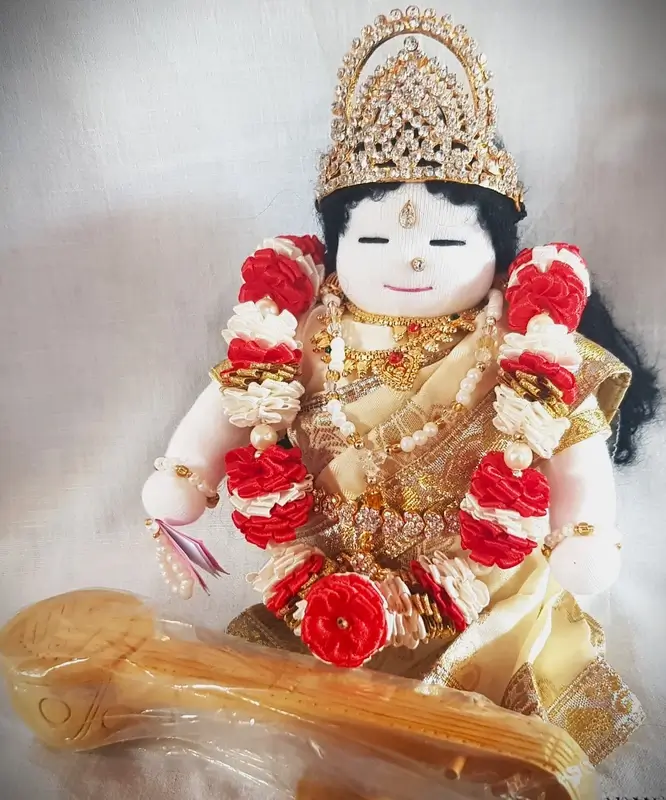 Sarasvati-Puppe, klein (ca. 17 cm)