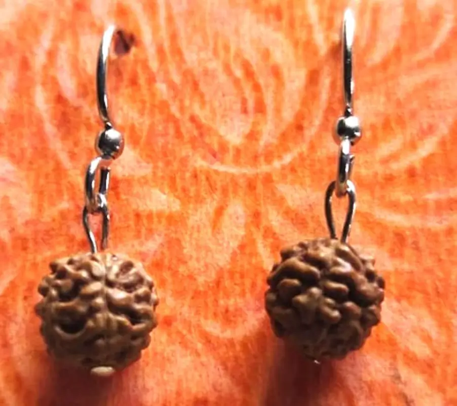 Rudraksha-Ohrringe